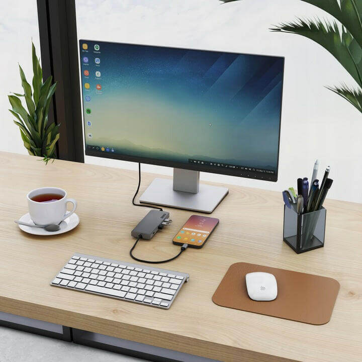 DEKO Hub BUSINESS USB-C 8w1 (HC8XBA) - Poznaj DEKO BUSINESS Hub USB-C 8w1 – zaawansowaną stację dokującą z 8 portami, w tym HDMI (4K@60Hz), USB-C Power Delivery (100W), 3x USB-A 3.1, LAN (RJ-45 1Gbps) oraz slotami na karty SD i Micro SD. Idealne połączeni