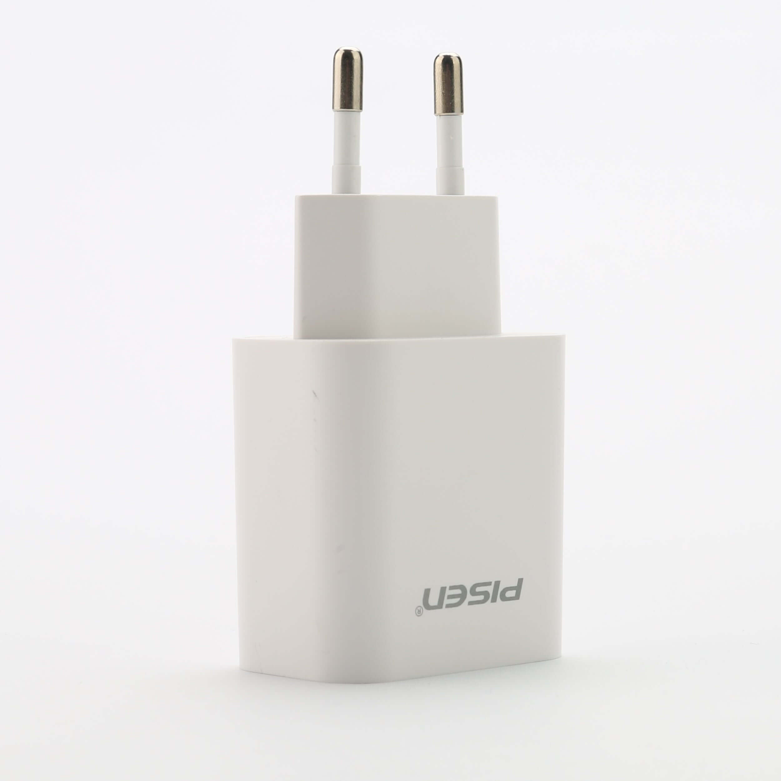 PISEN Ładowarka z jednym portem USB 2.4A (MF-07EU) - ✅Uniwersalna kompatybilność – ładowarka PISEN 2.4A obsługuje szeroką gamę urządzeń, w tym iPhone, Samsung, Xiaomi, Huawei, Oppo, zapewniając szybkie i niezawodne ładowanie. ✅Szybkie i bezpieczne ładowan